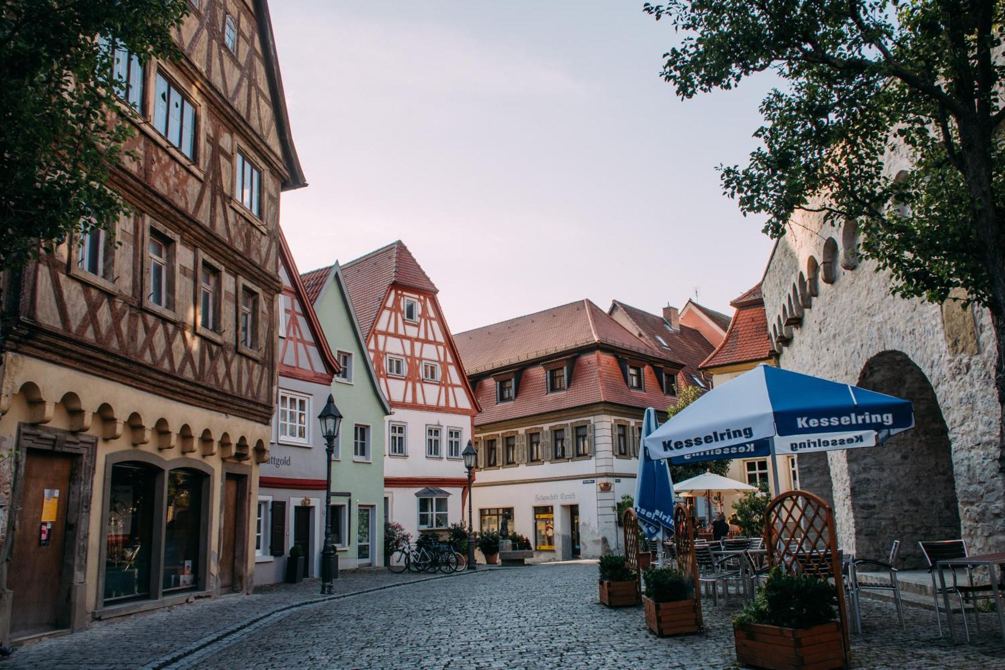 Akzent Hotel Franziskaner Dettelbach Exteriör bild